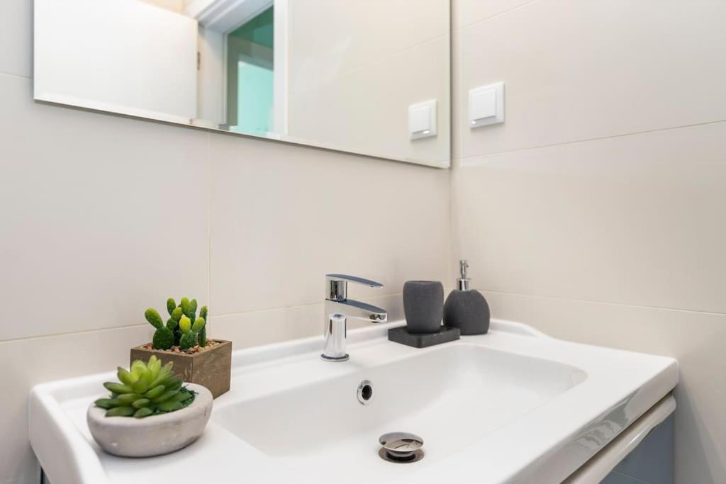 New Beach Flat With Top View - 3 Min To Sea In Luz Buitenkant foto