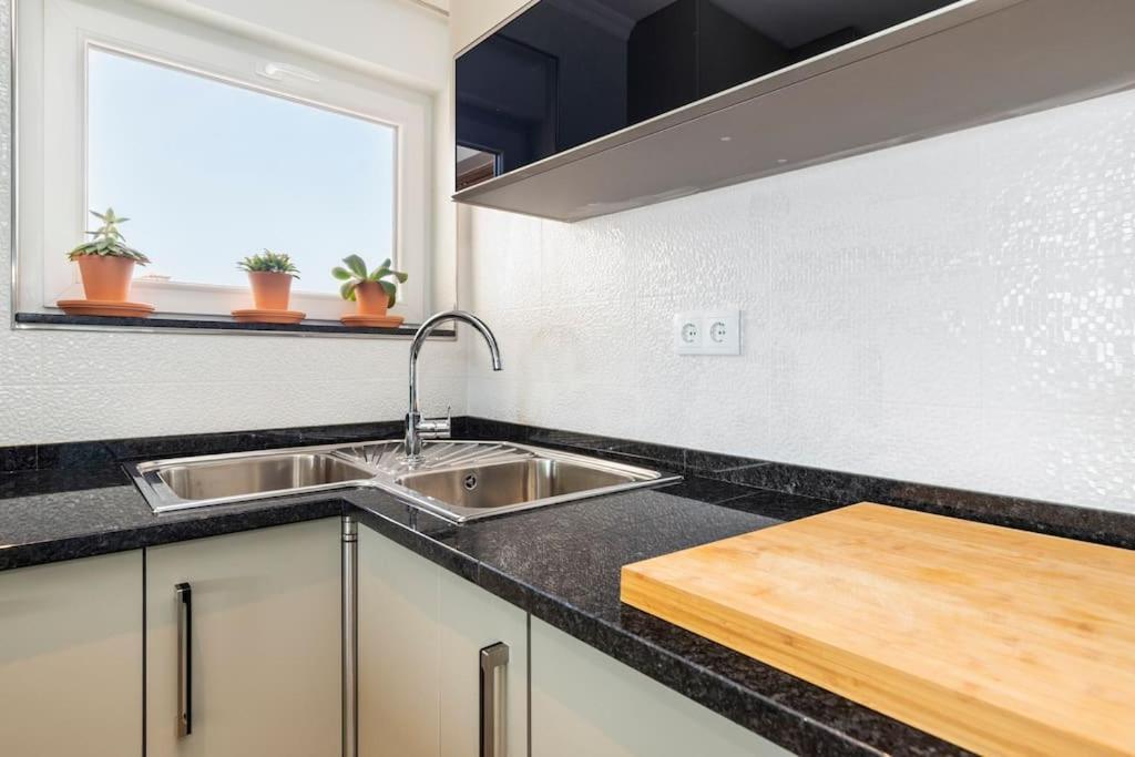 New Beach Flat With Top View - 3 Min To Sea In Luz Buitenkant foto